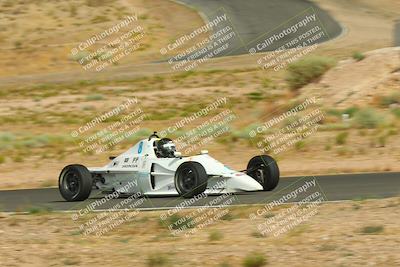 media/Jun-01-2025-CalClub SCCA (Sun) [[eae223c5dd]]/Group 3/Qualifying/